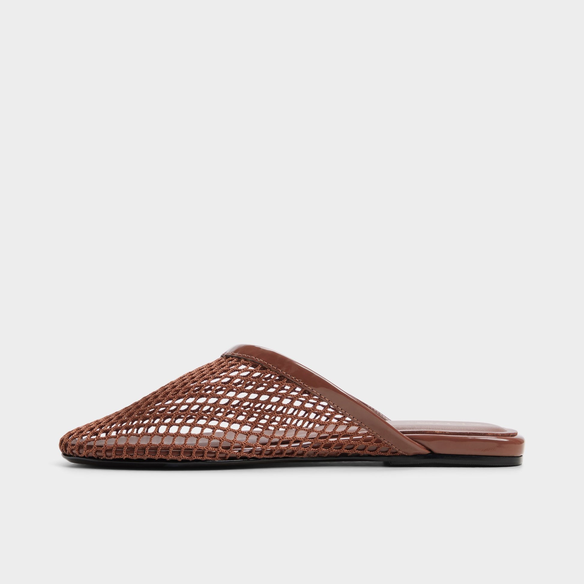 Vue latérale de Beige Ain Mule