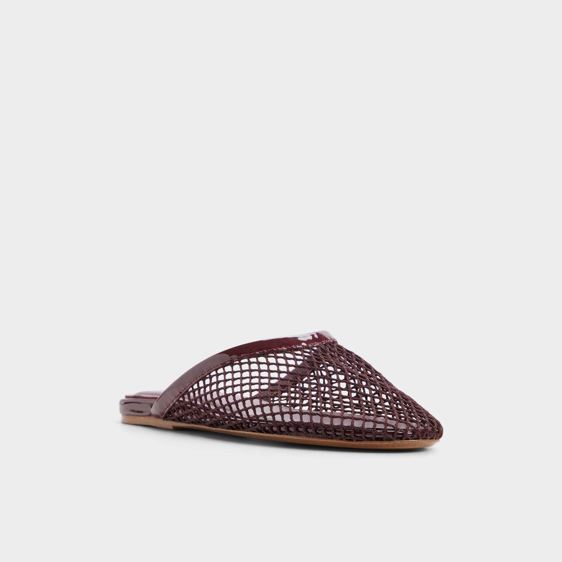 Three-quarter angle of Bordo Ain Mule's front side