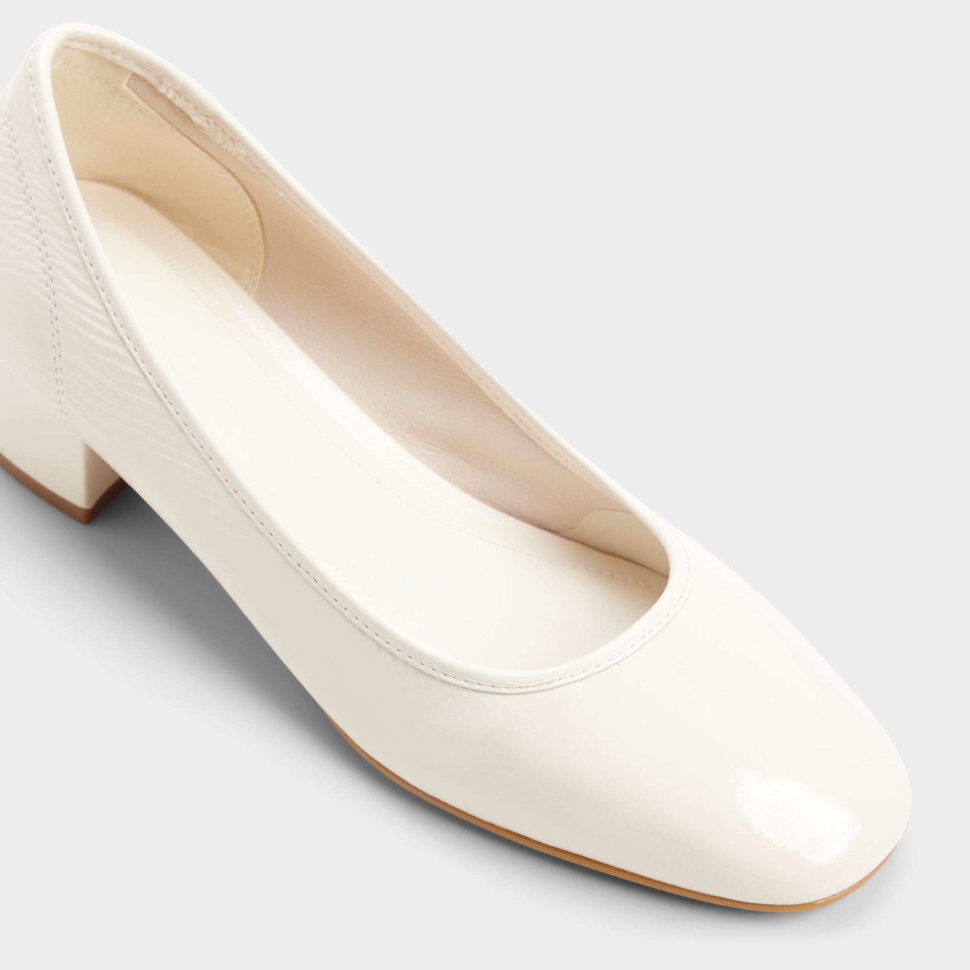Three-quarter angle of Cream Norrey Ballerina's front side