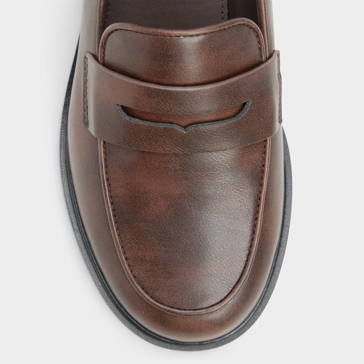 Close-up of the Medium brown Valera Loafer
