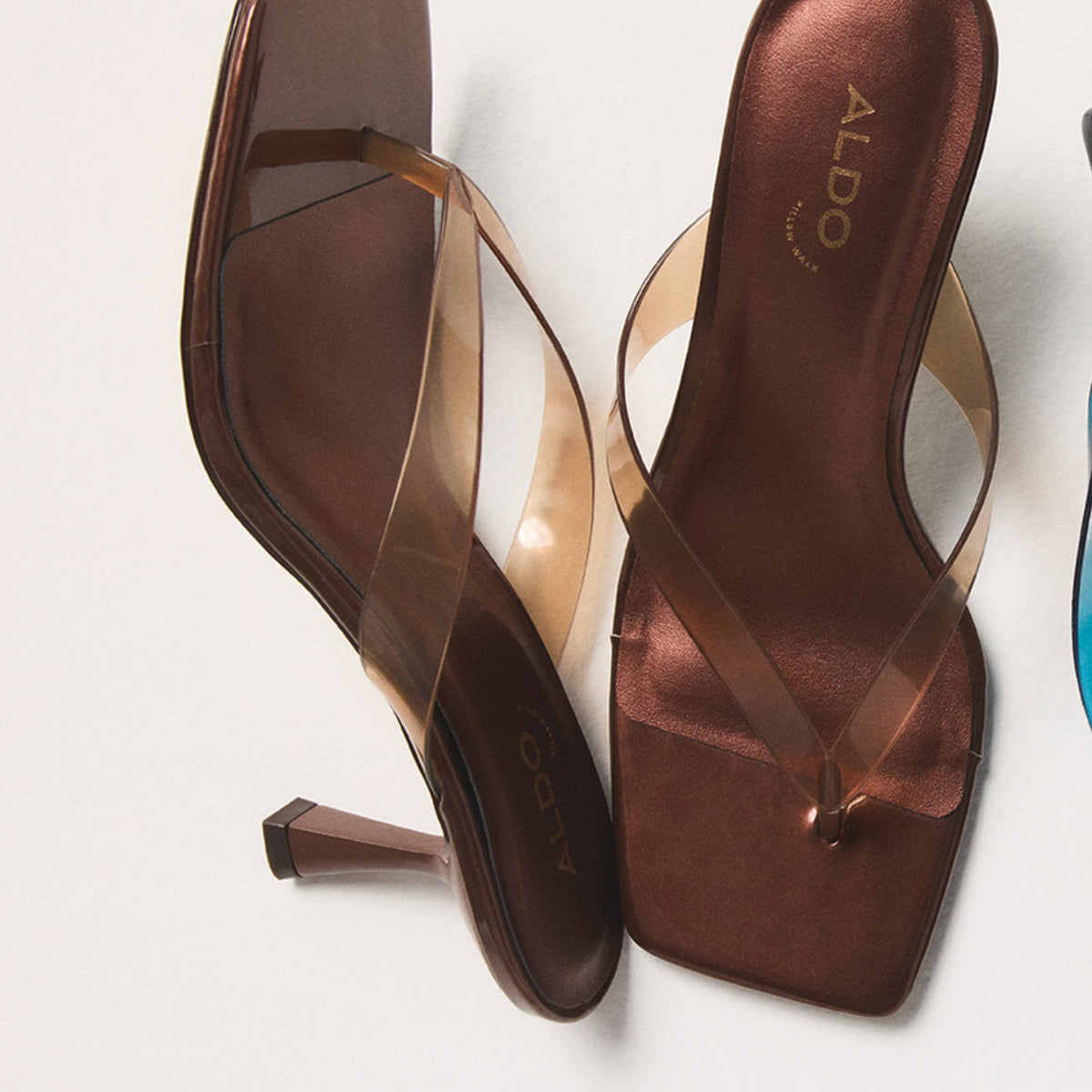 Product media for Izabele